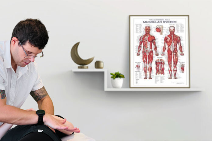 Osteopathy doing back pain treatment
